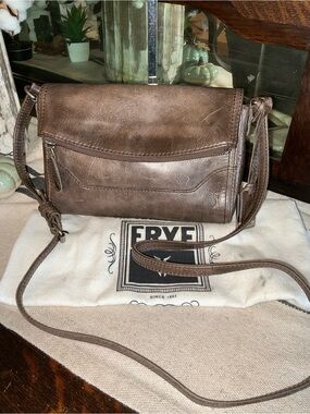 Frye Frye Melissa Leather Foldover Flap Crossbody Slate Dark Brown Retail $248